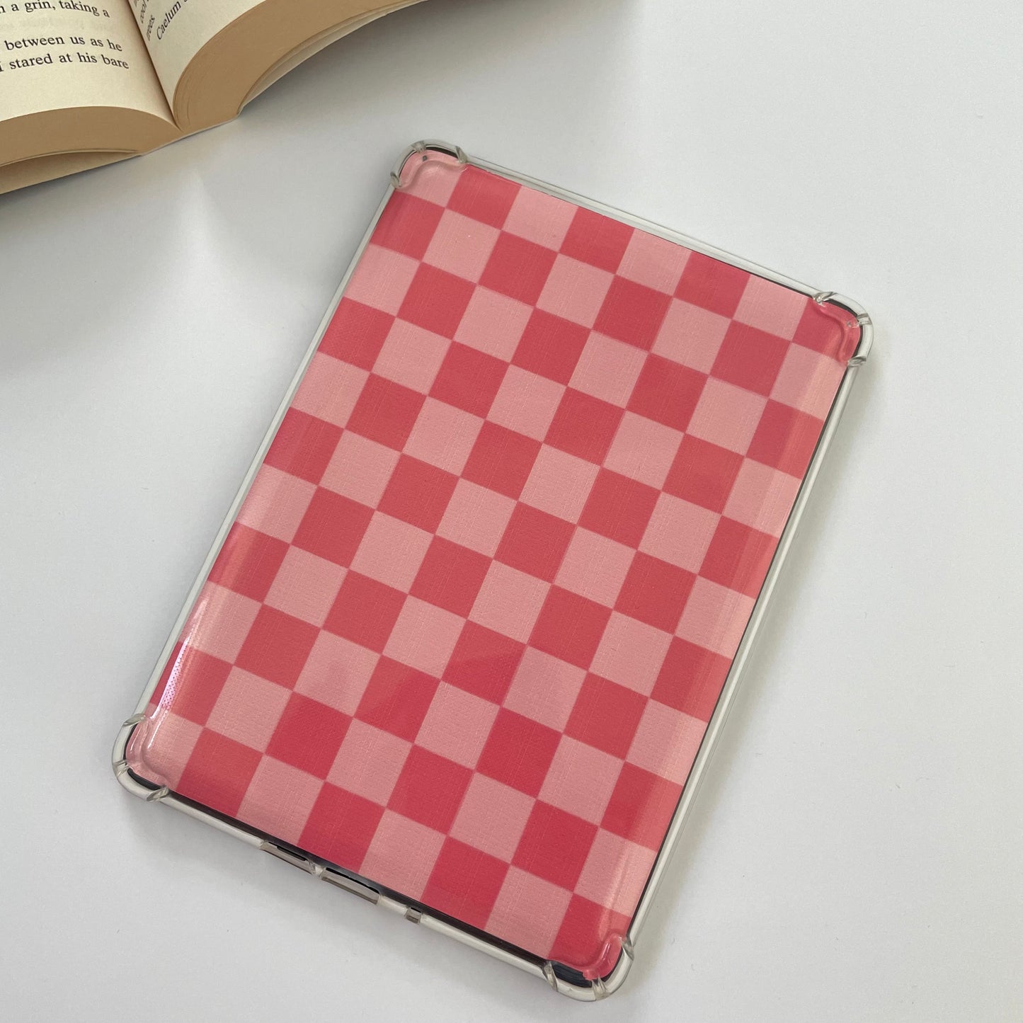 Checked Kindle Paperwhite Insert