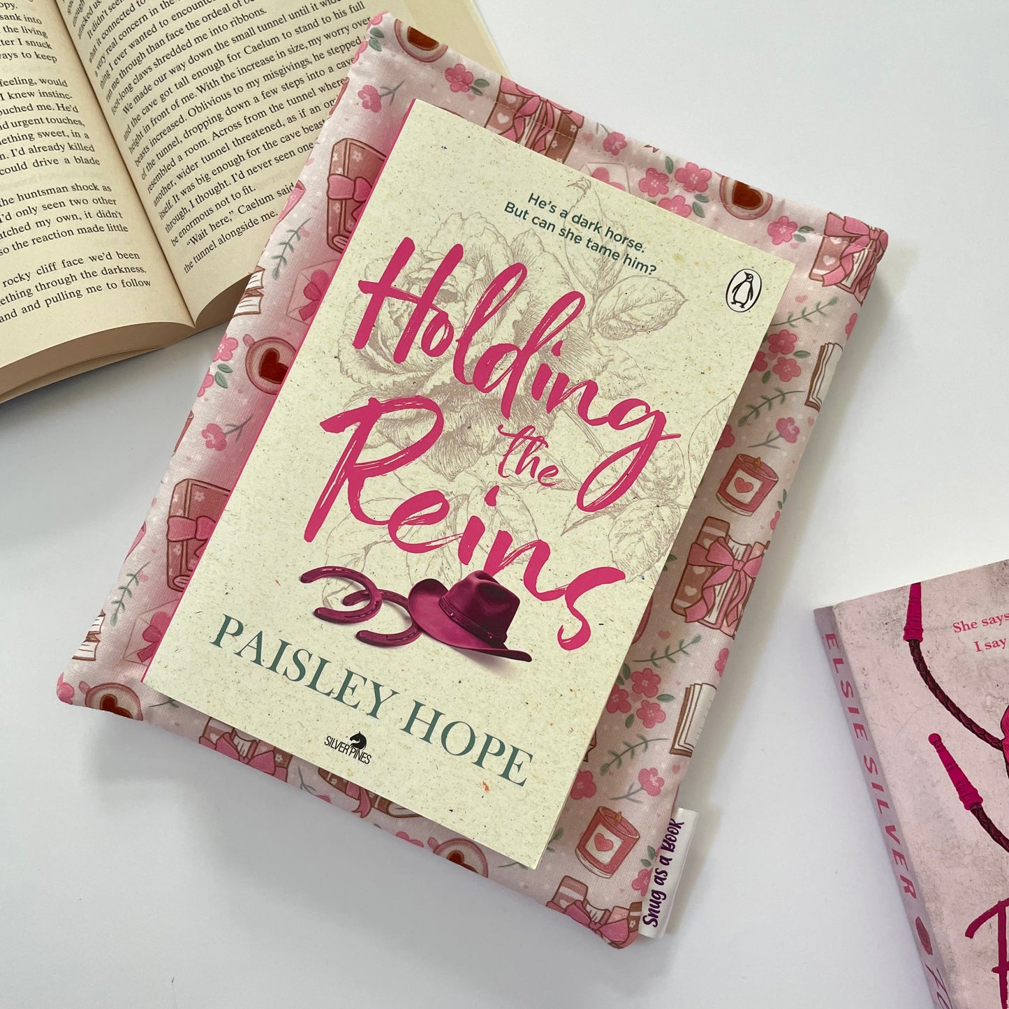 Books and Bows Book Sleeve