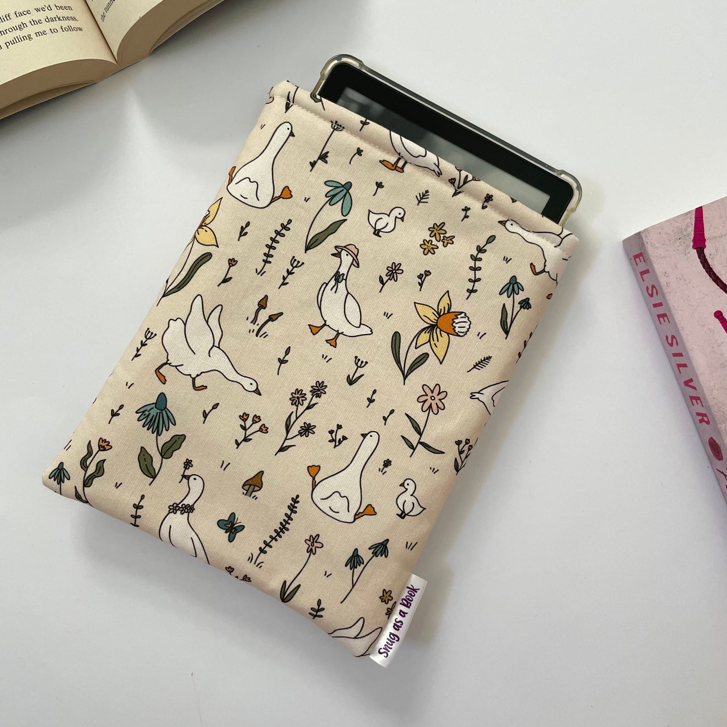 Goose Kindle Sleeve