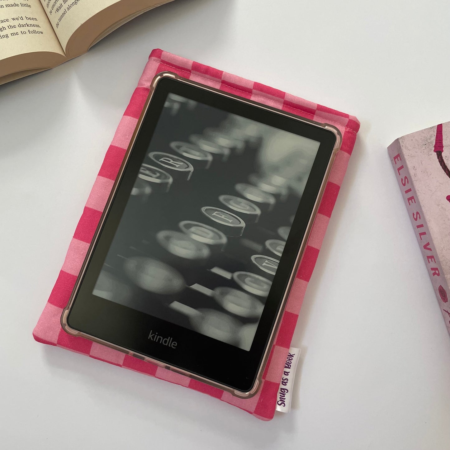 Checked Kindle Sleeve
