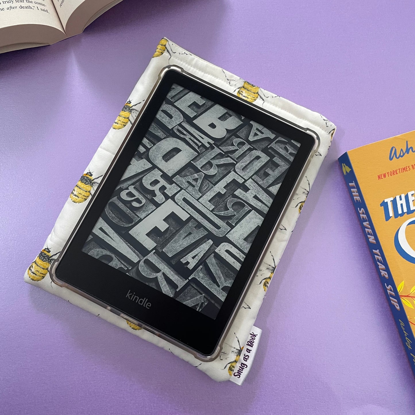 Bumblebee Kindle Sleeve