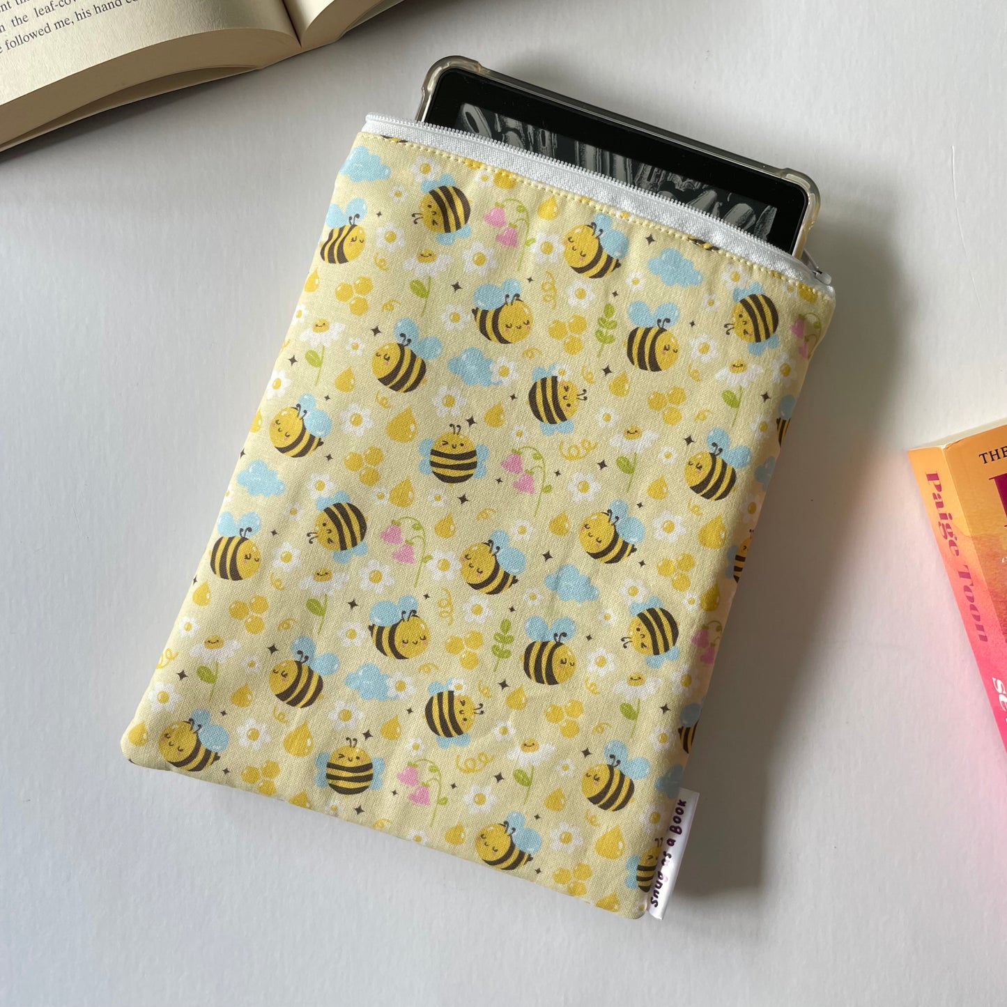 Bee Kindle Sleeve