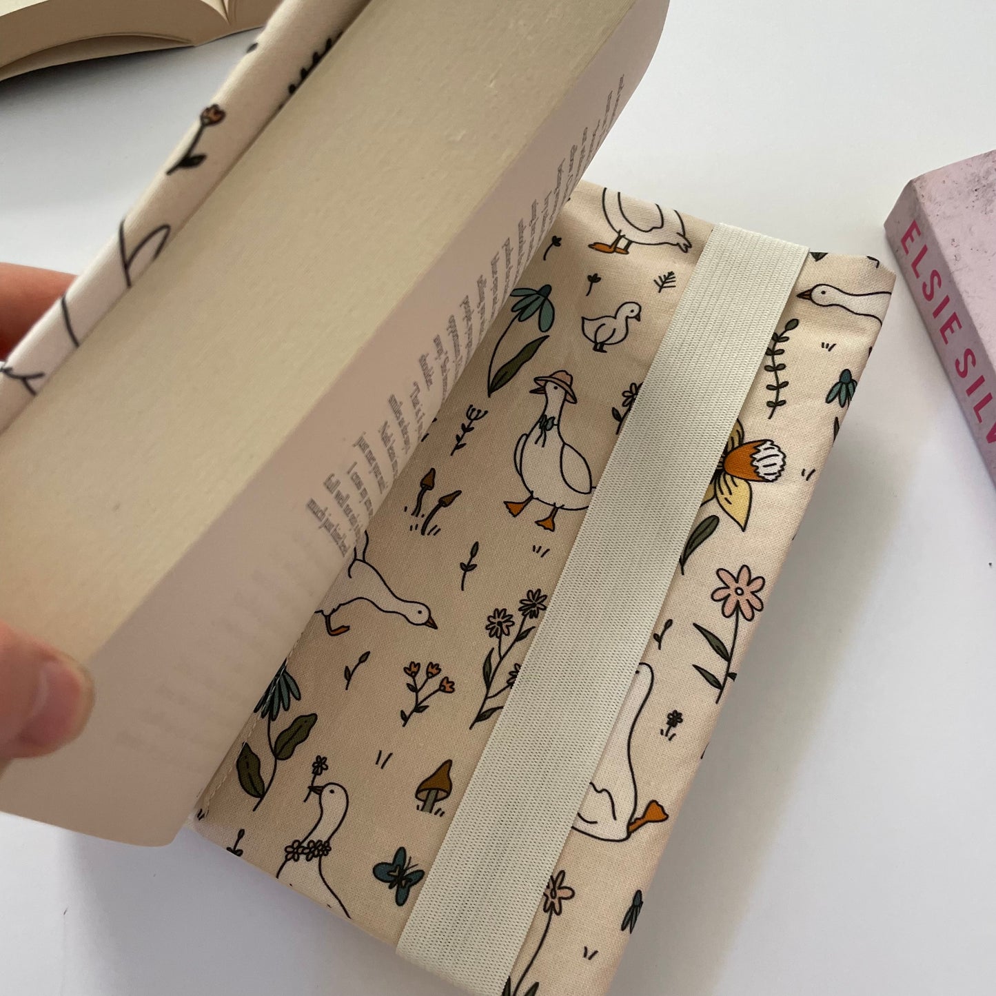Goose Fabric Dust Jacket