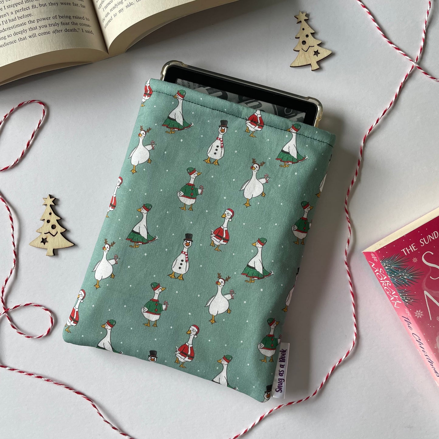 Christmas Goose Kindle Sleeve