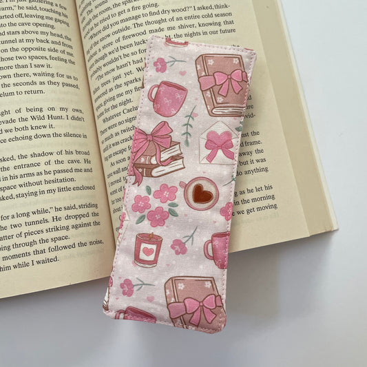Books and Bows Fabric Bookmark