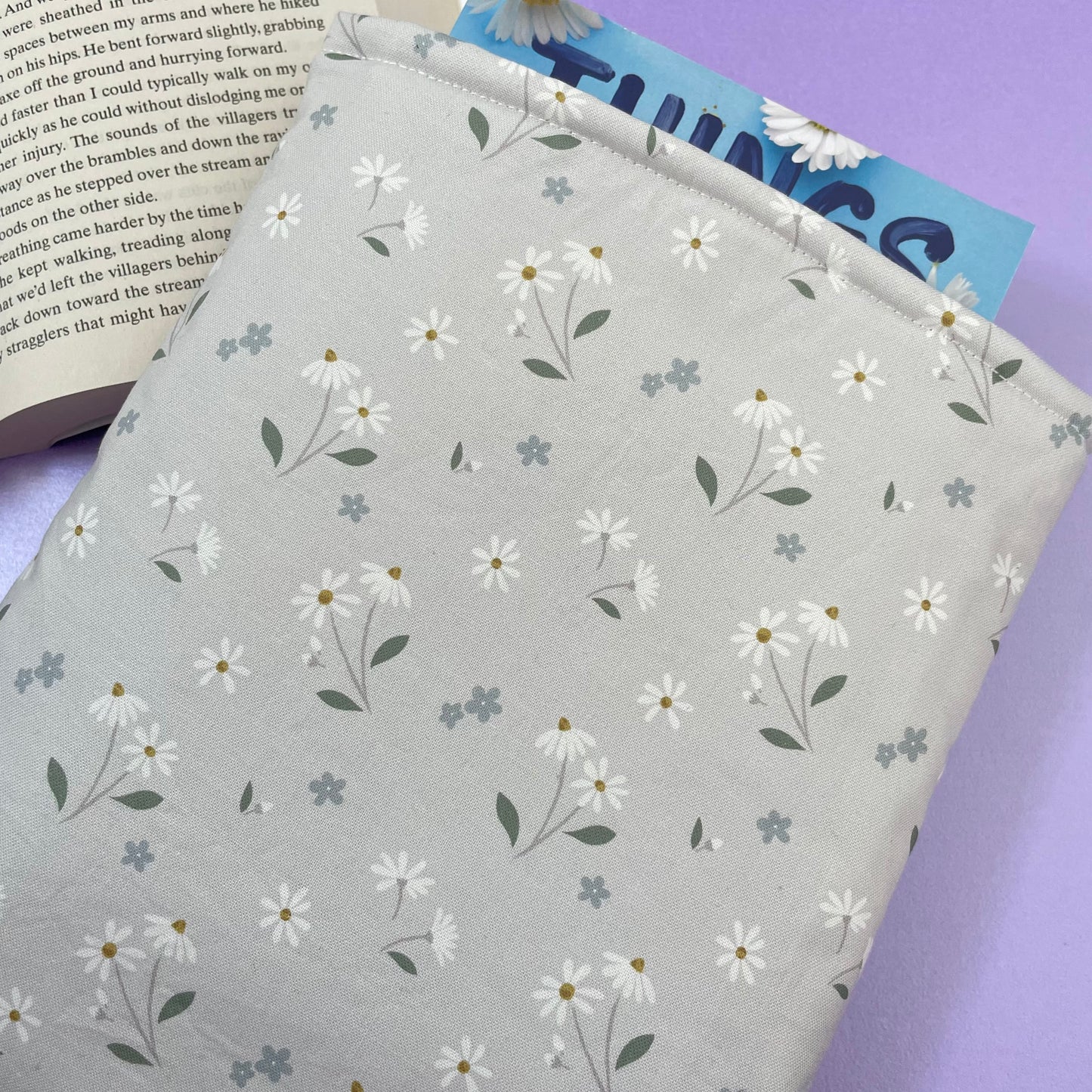 Daisy Book Sleeve