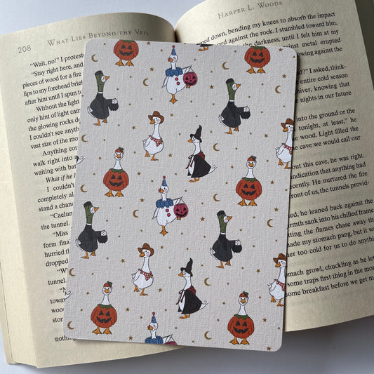 Halloween Goose Kindle Paperwhite Insert