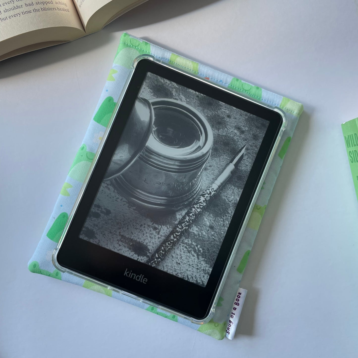 Frog Friends Kindle Sleeve