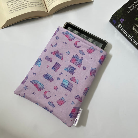 Book Lovers Kindle Sleeve