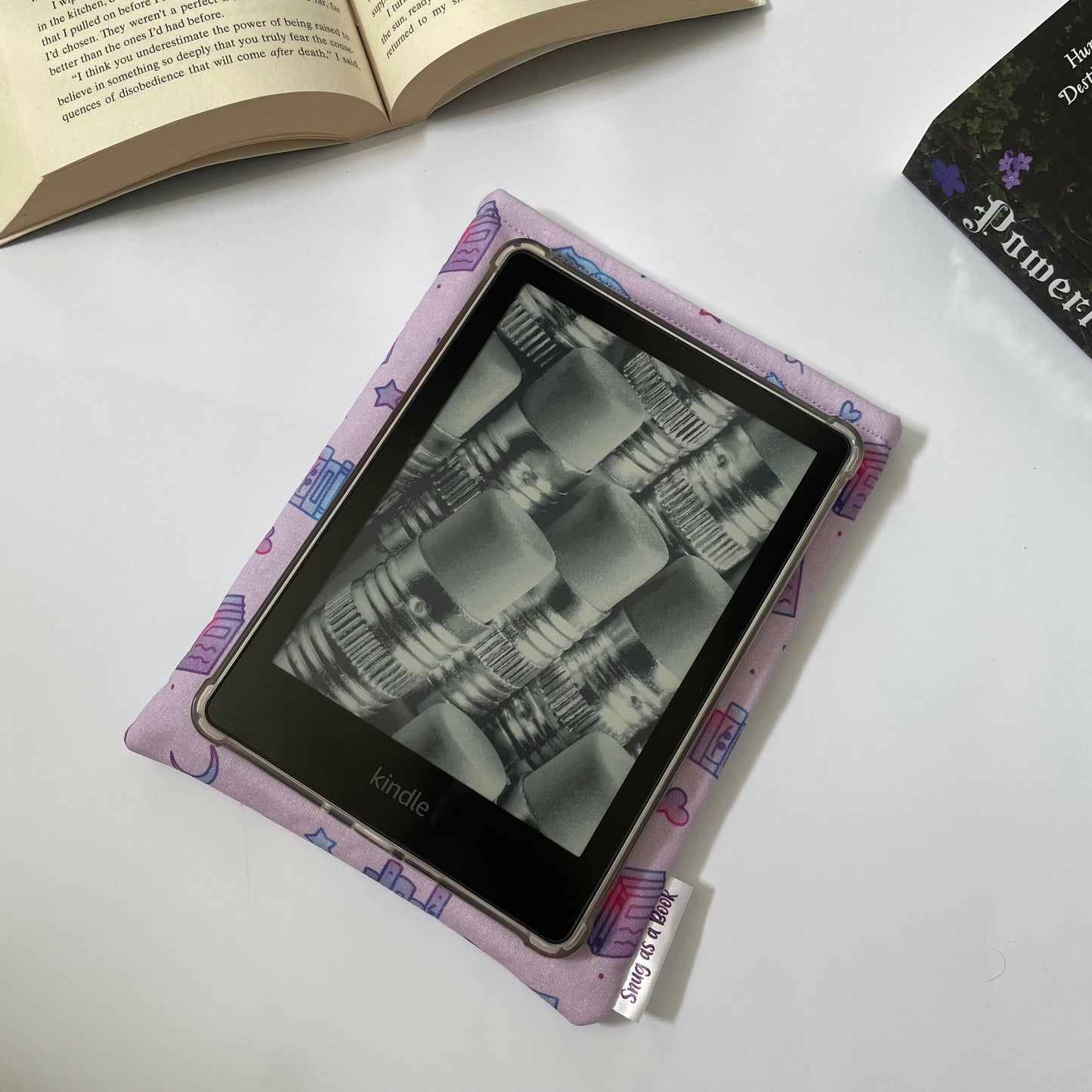 Book Lovers Kindle Sleeve