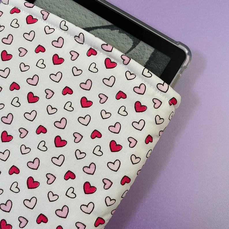 Heart Print Kindle Sleeve
