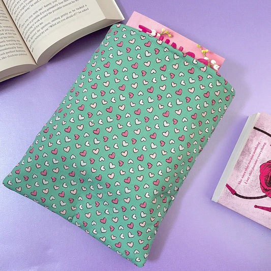 Green Heart Print Book Sleeve